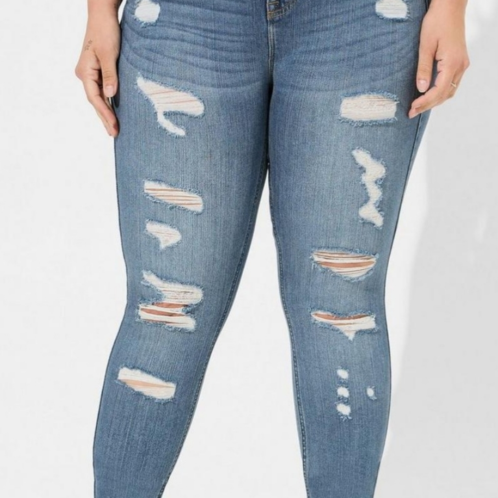 Destruction Bombshell Skinnys